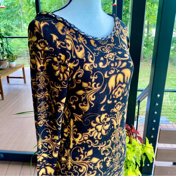 ♥️PARIS—‘Leo Guy’ VERY cool Knit Dress … Versace- Esq print — Soft & Stretchy ♥️ - Picture 1 of 15